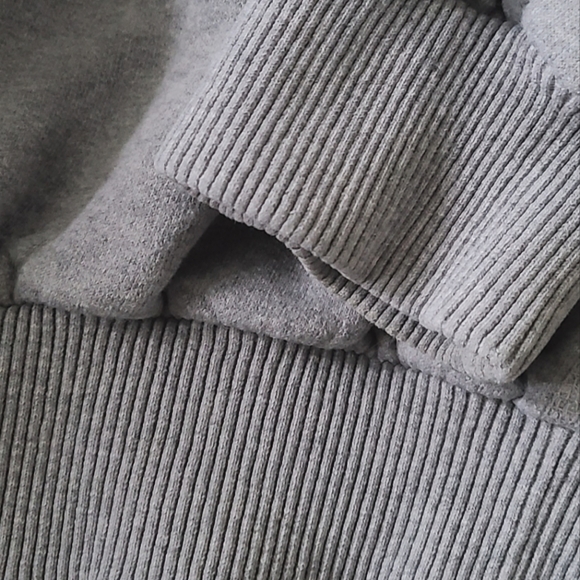 Grey WindRiver Sweatshirt - Picture 3 of 4